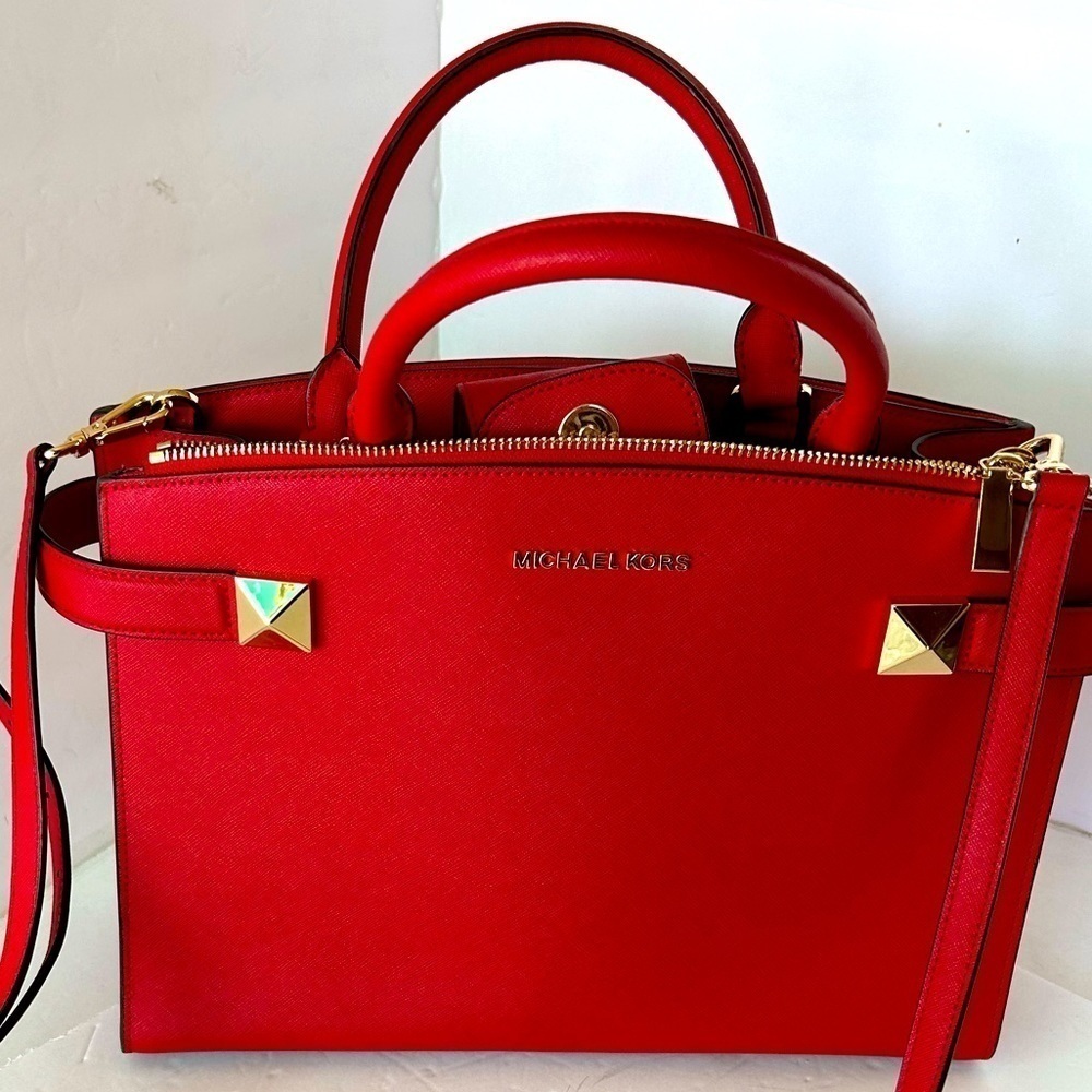 Michael Kors NWOT Karla East West Satchel - Picture 1 of 10